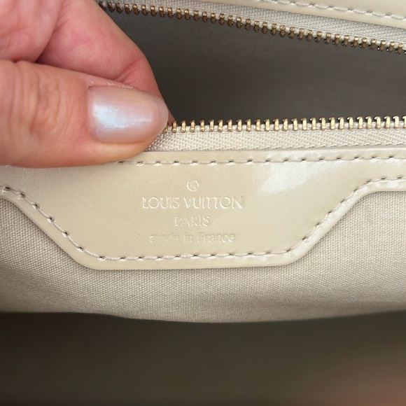 Louis Vuitton Monogram Vernis Wilshire GM Bag (SN4180) - Picture 6 of 7